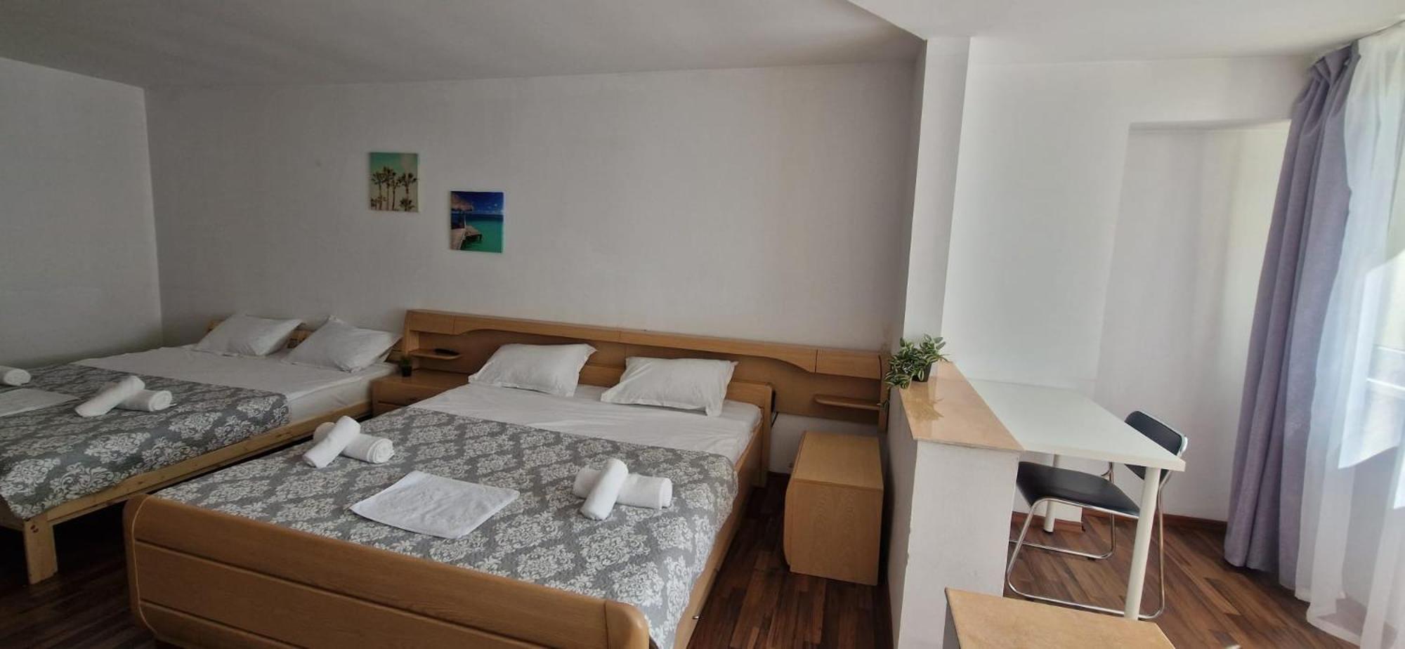 Stephanie Apartment-centru Civic בראשוב
