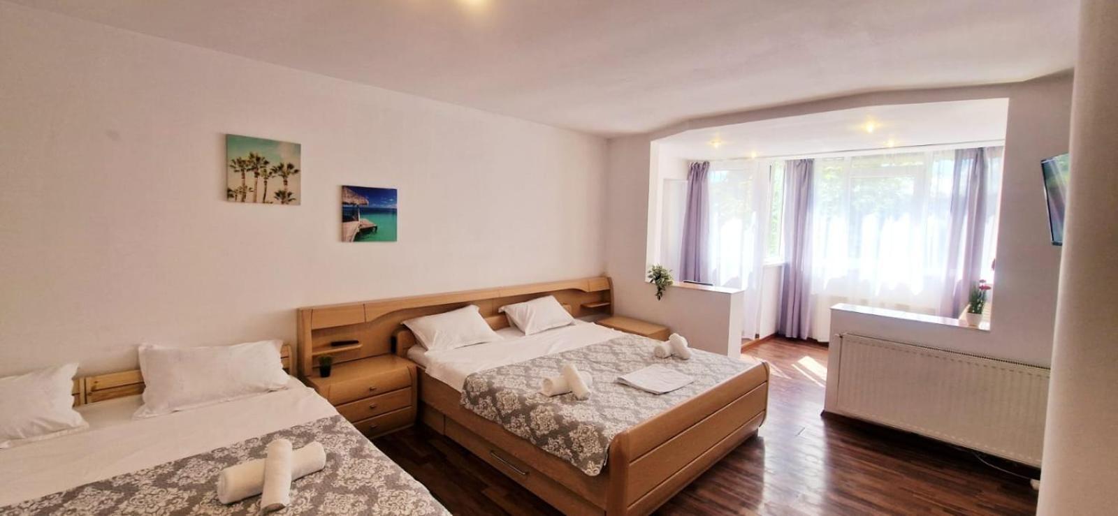 Stephanie Apartment-centru Civic