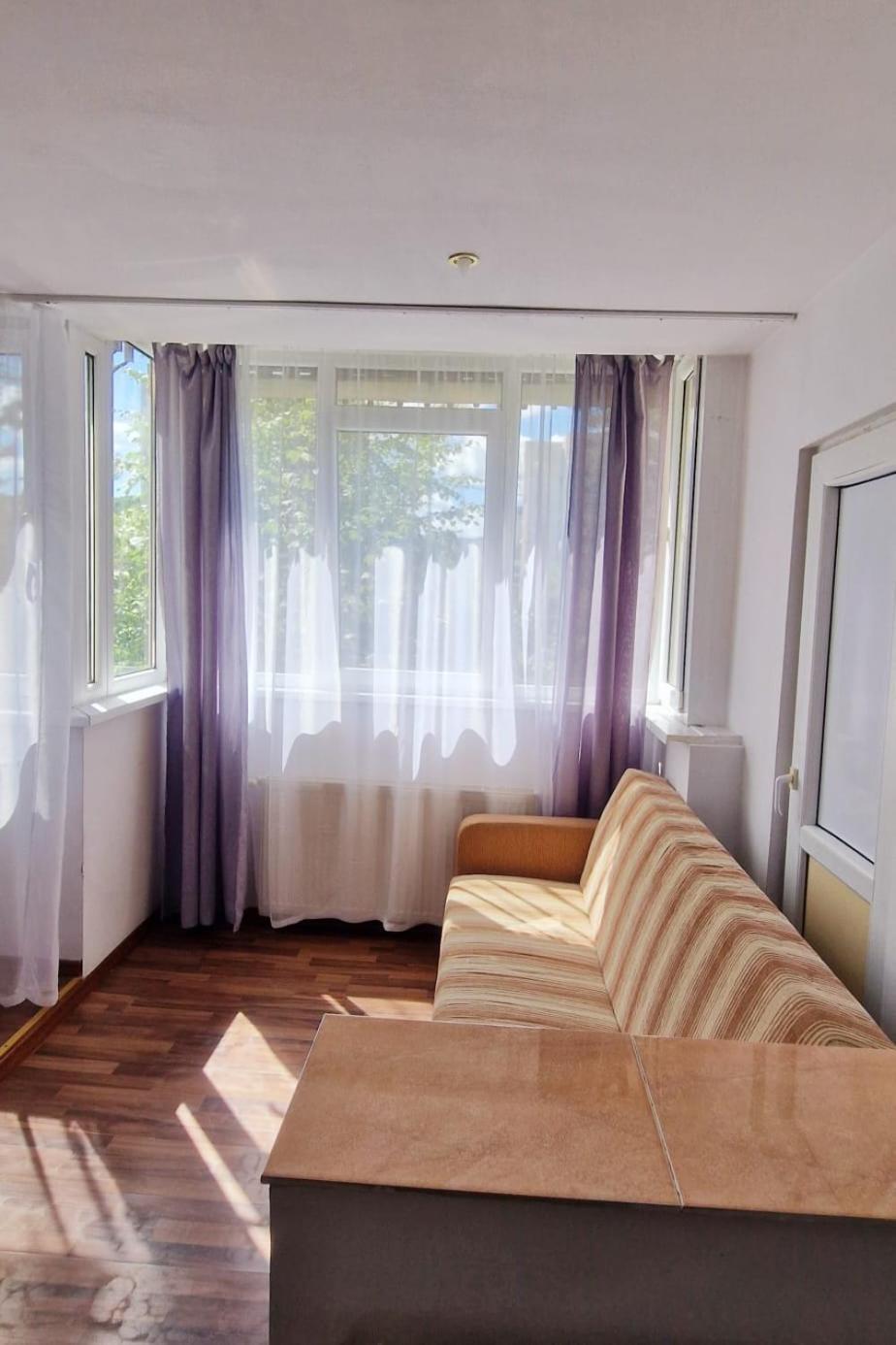 Stephanie Apartment-centru Civic בית אירוח *